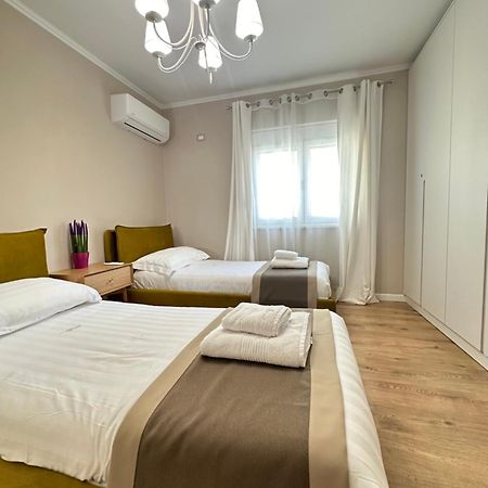 Eja Apartment 3 ติรานา ภายนอก รูปภาพ